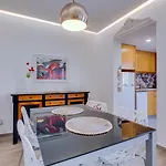 아파트 Patio
